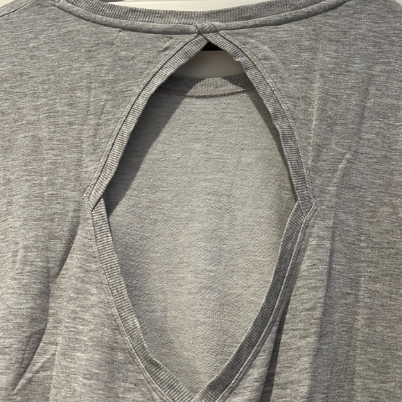 DKNY athletic top - Picture 6 of 6